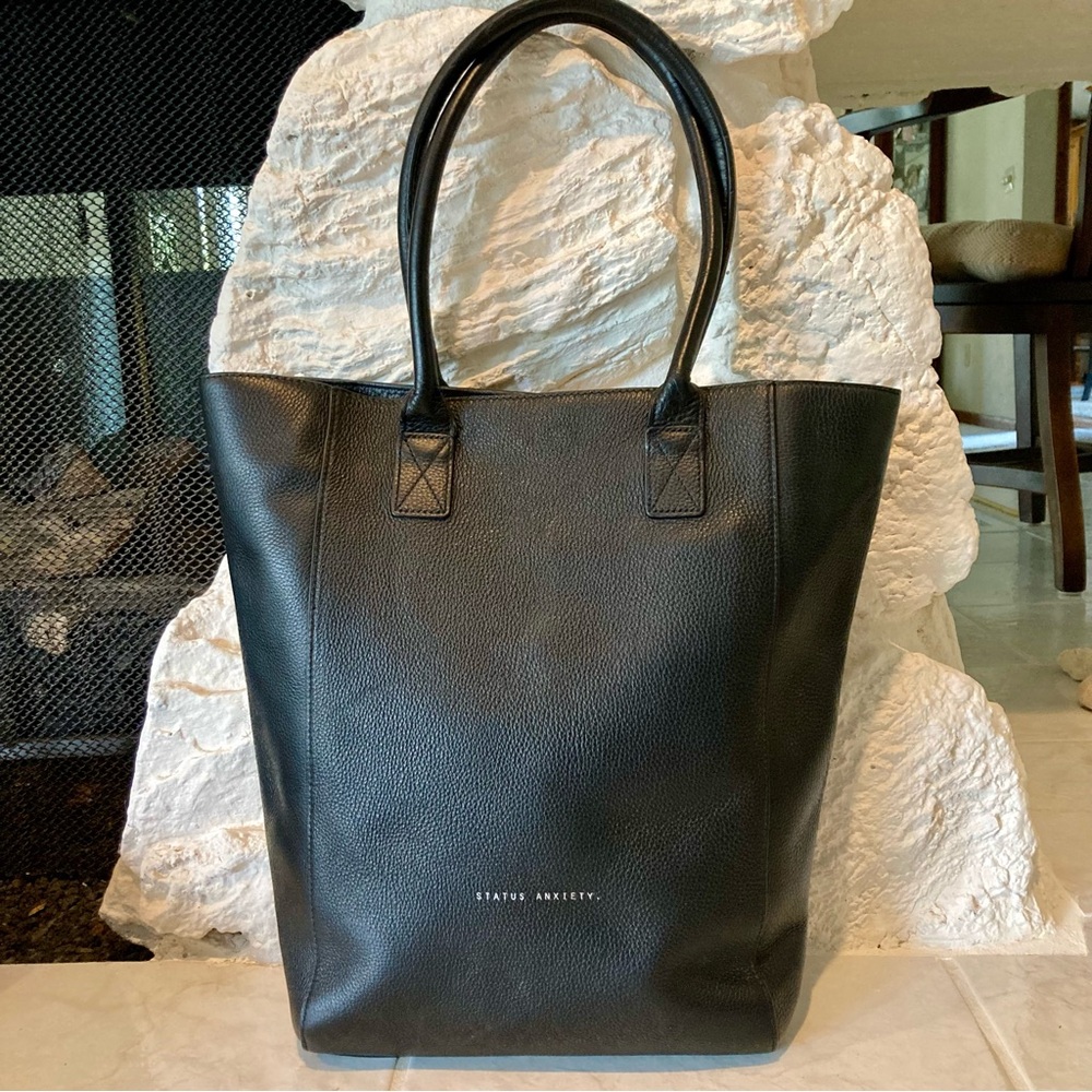 NWOT Status Anxiety “Abscond” tote bag in full grain black leather